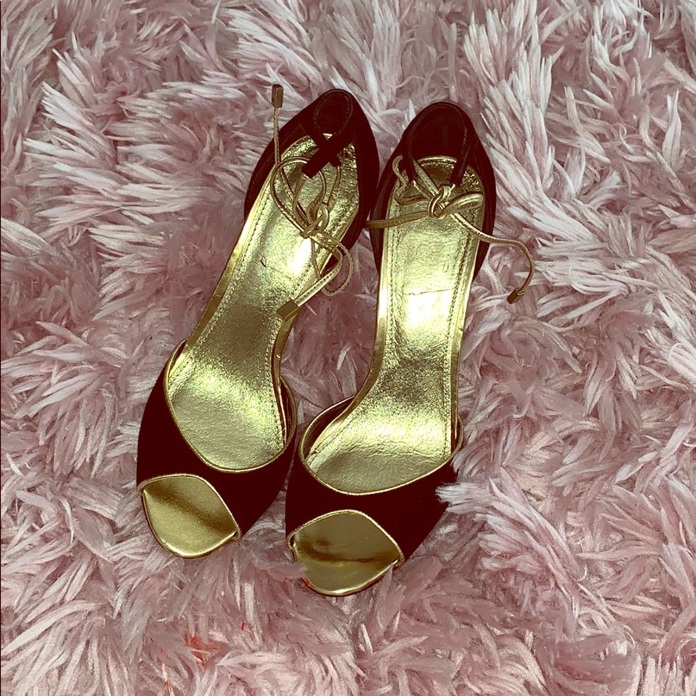 Shoe